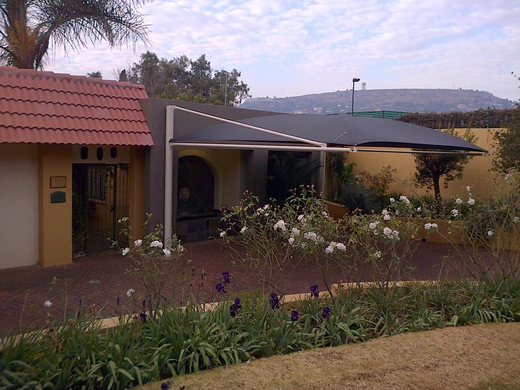 Jubilee Lodge Guest House Johannesburg Esterno foto