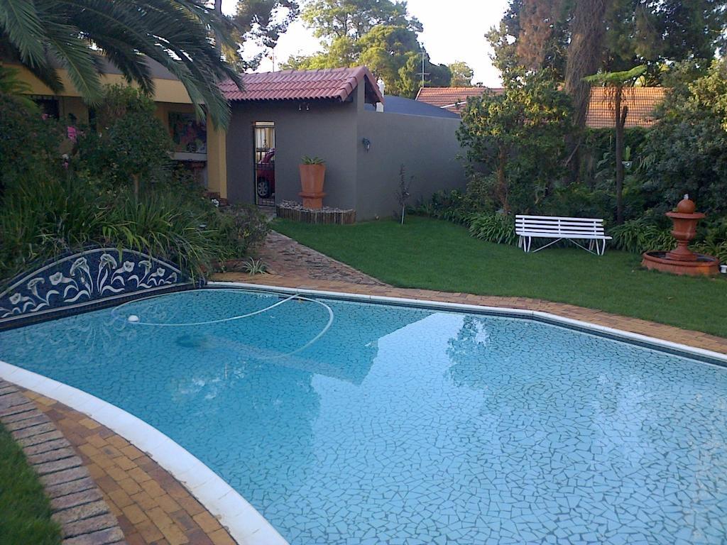 Jubilee Lodge Guest House Johannesburg Esterno foto