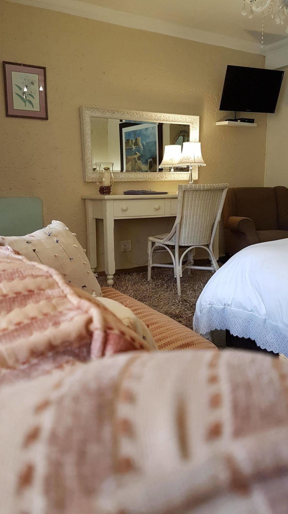 Jubilee Lodge Guest House Johannesburg Esterno foto