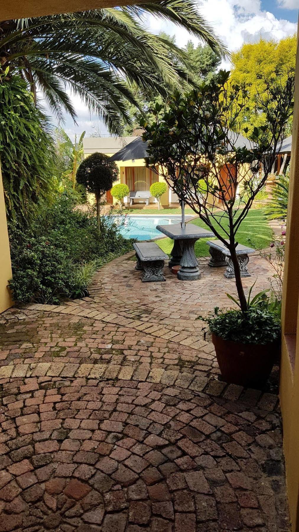 Jubilee Lodge Guest House Johannesburg Esterno foto